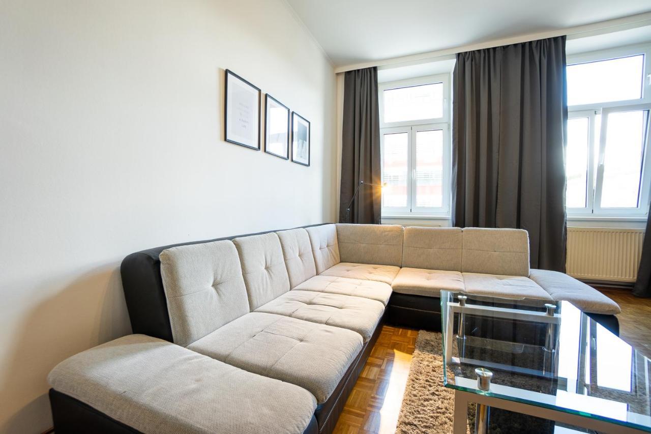 Two Bedrooms Family Nice Apartment Wina Bagian luar foto