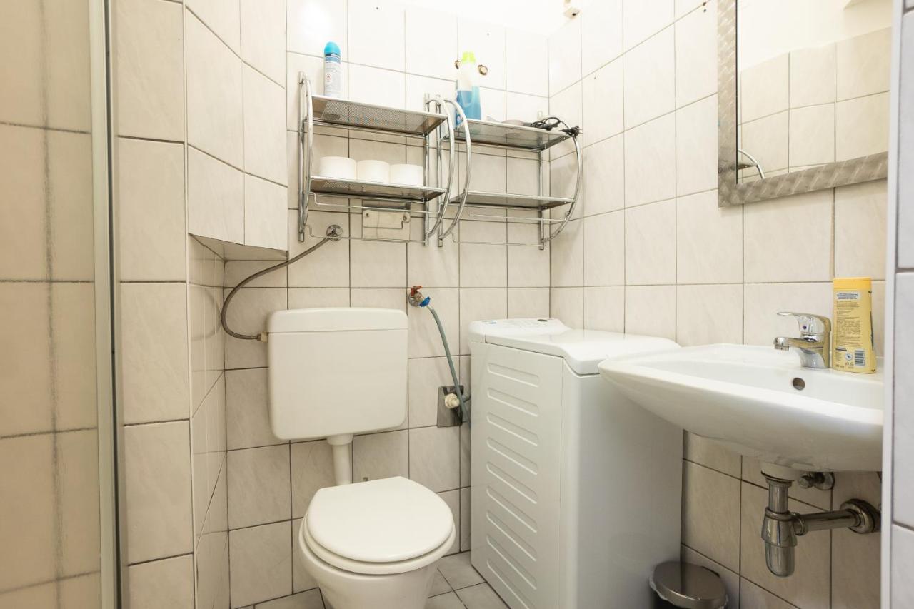 Two Bedrooms Family Nice Apartment Wina Bagian luar foto