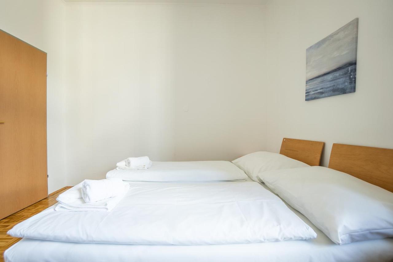 Two Bedrooms Family Nice Apartment Wina Bagian luar foto