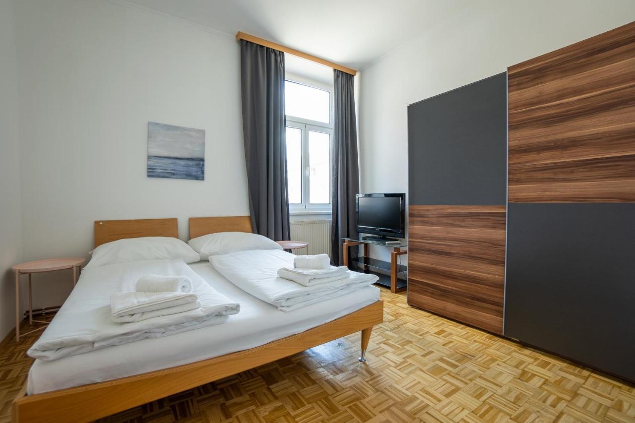 Two Bedrooms Family Nice Apartment Wina Bagian luar foto