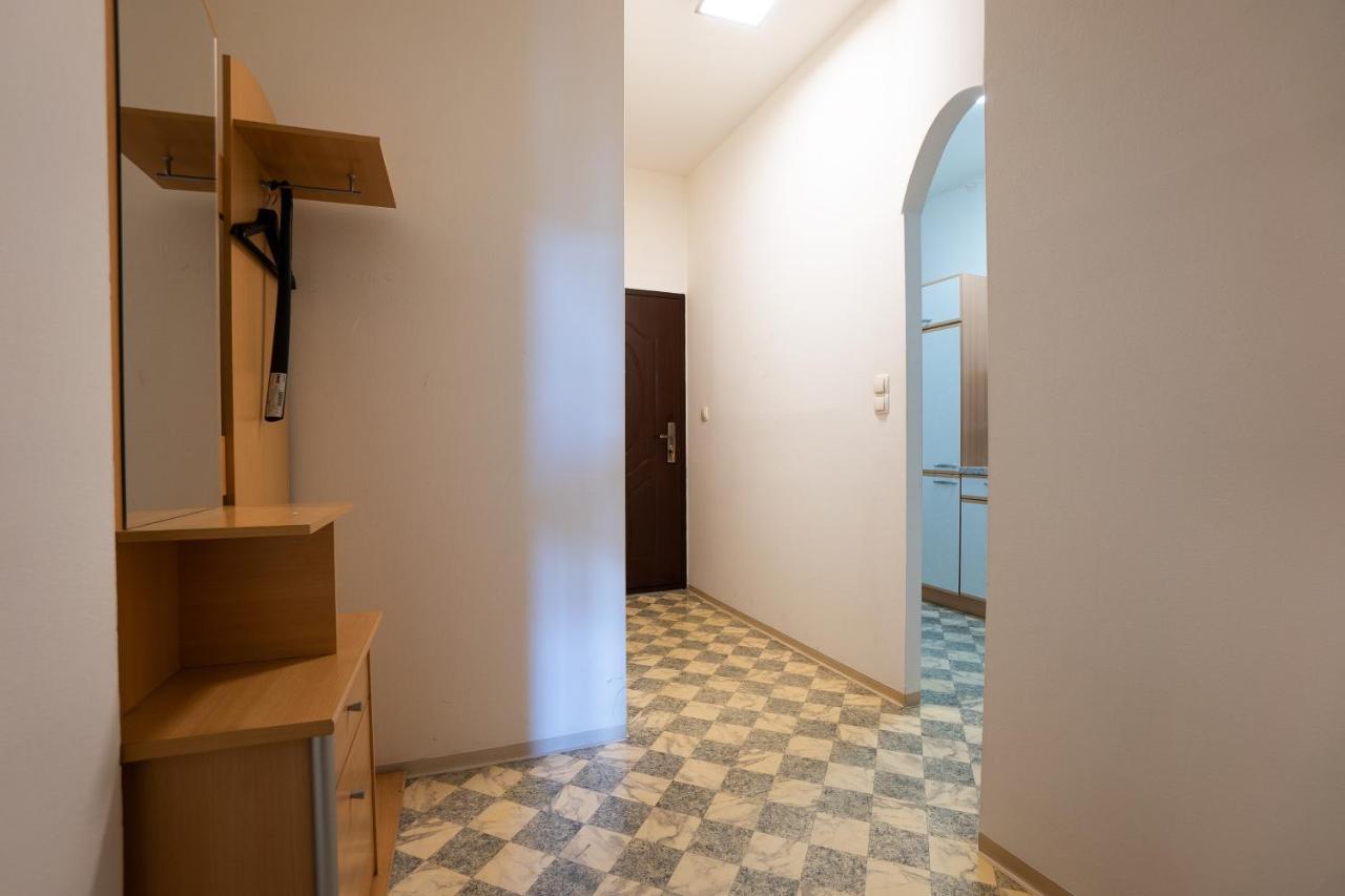 Two Bedrooms Family Nice Apartment Wina Bagian luar foto