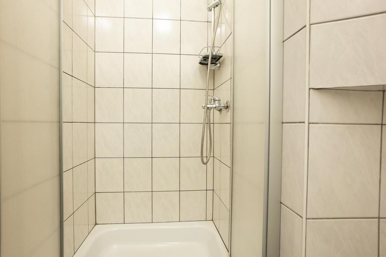 Two Bedrooms Family Nice Apartment Wina Bagian luar foto